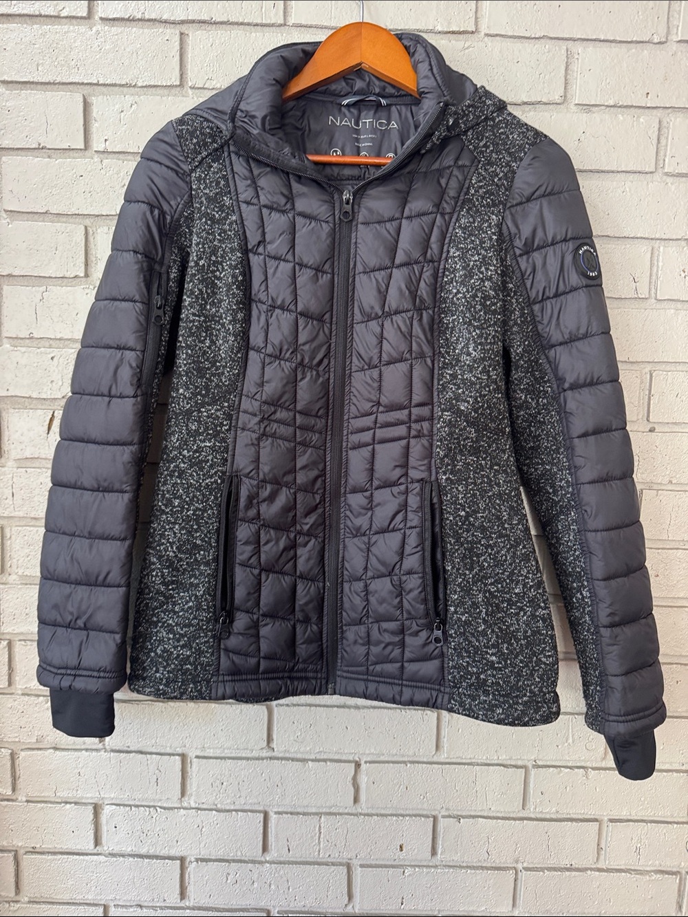 Nautica Women's Quilted Hybrid Jacket in Charcoal
